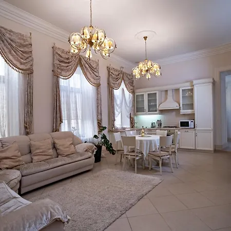 Hotel Kuprin *
