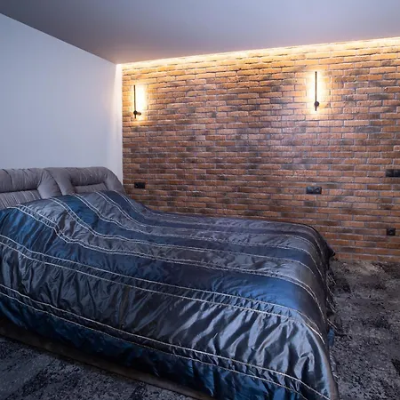Kuprin Hotel *