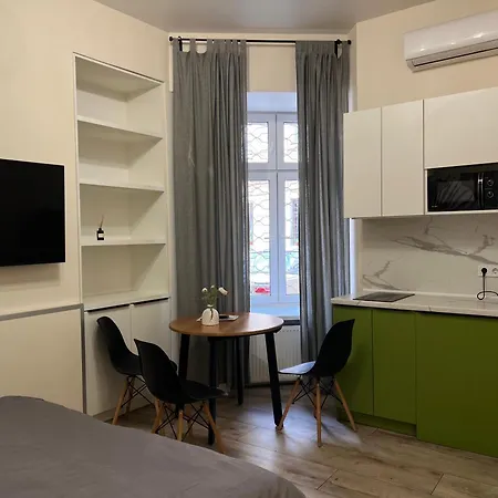 Hotel Kuprin *